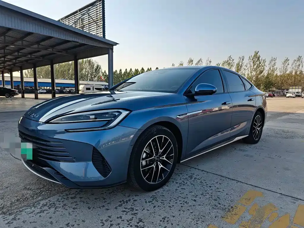 BYD Seal 07 DM-i — фото 1