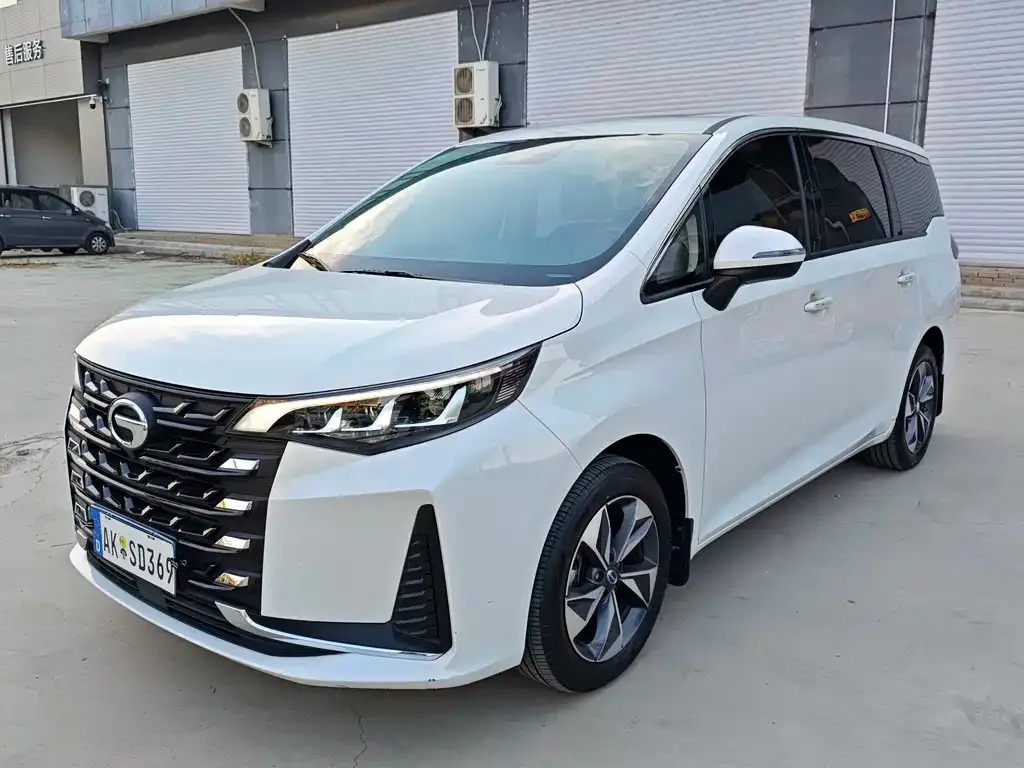 GAC Motor Trumpchi M6 — фото 1