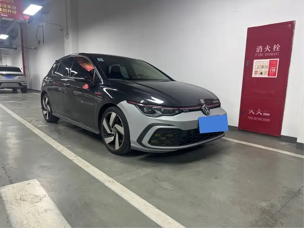 Volkswagen Golf GTI — фото 5