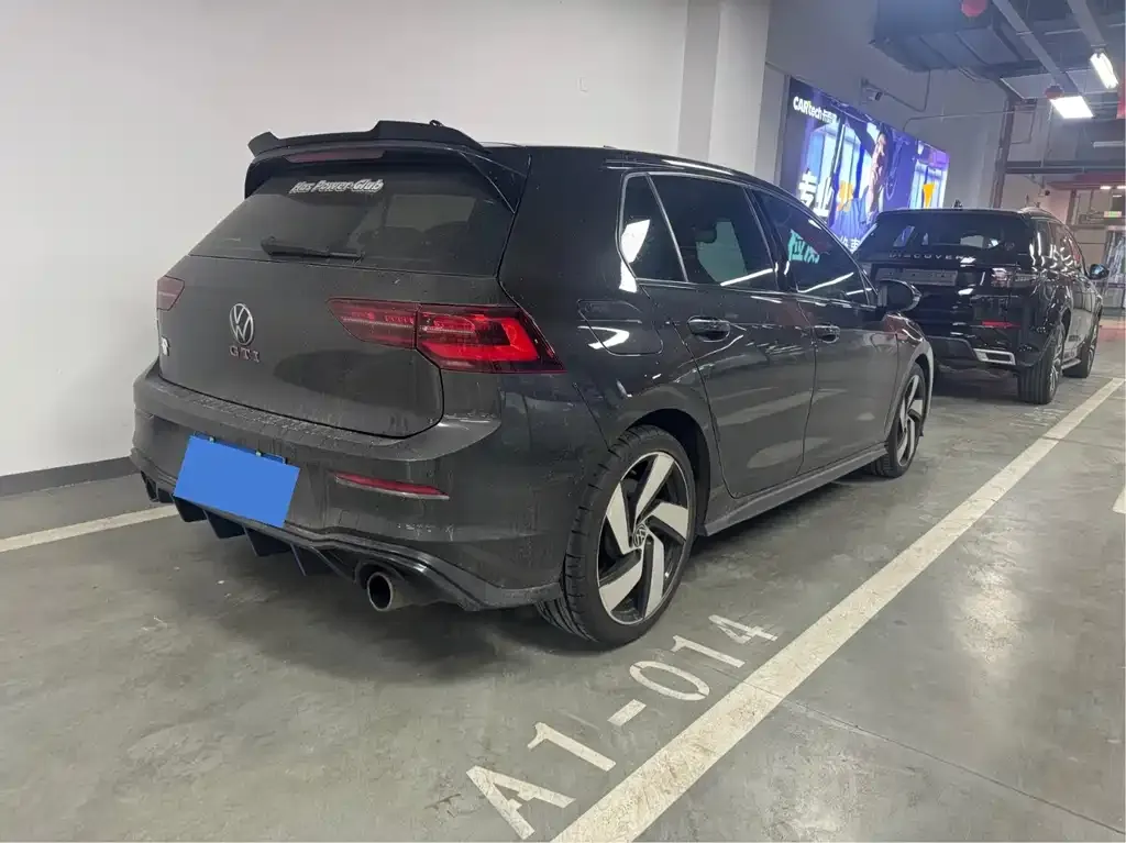 Volkswagen Golf GTI — фото 3