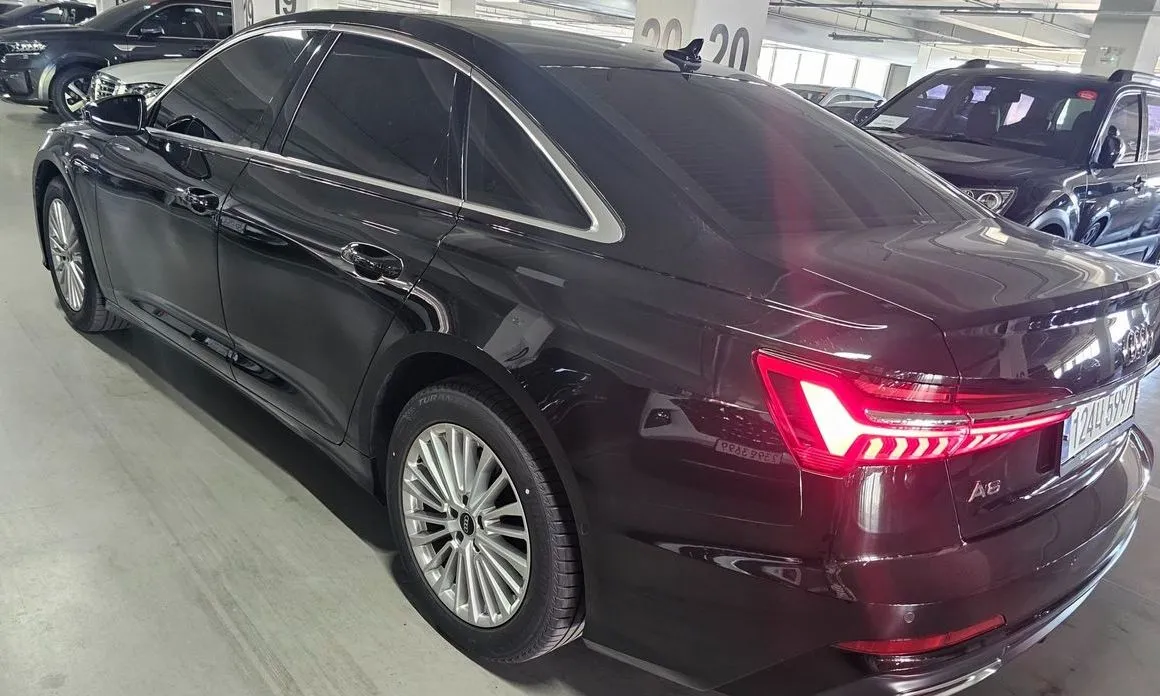 Audi A6 — фото 10