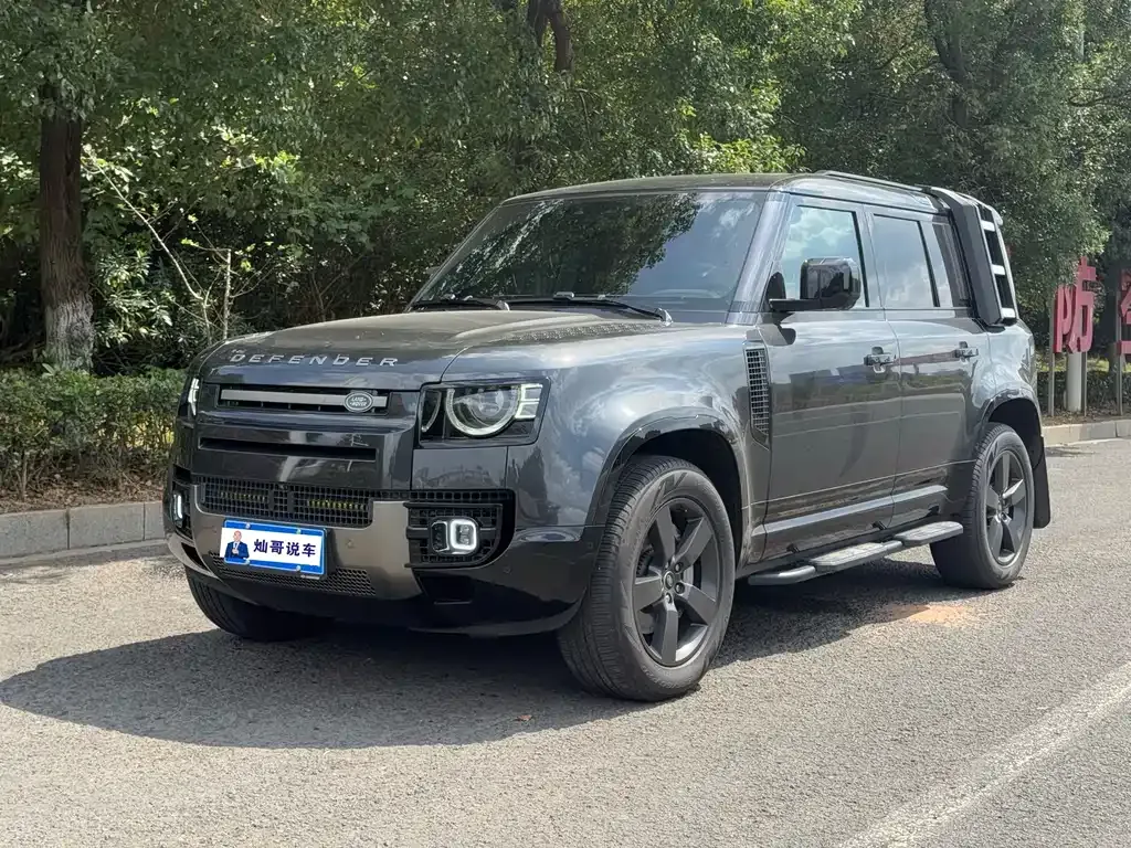 Land Rover Defender — фото 1