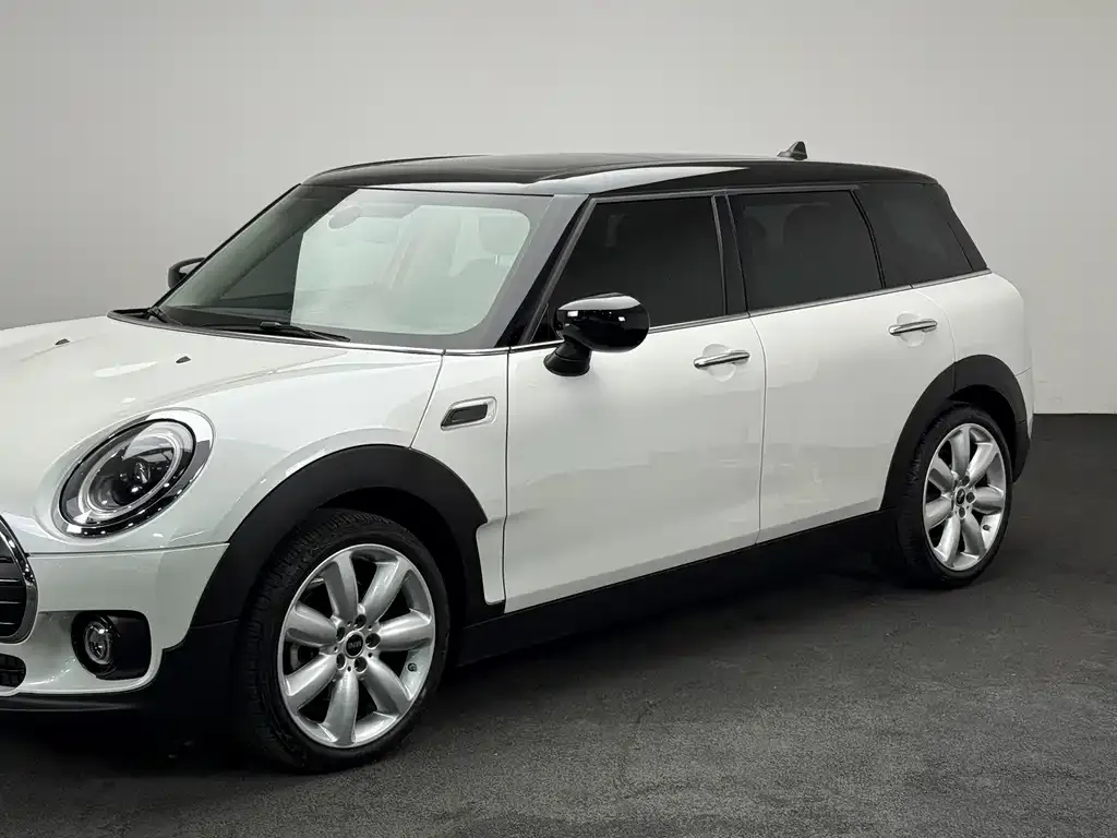 MINI Clubman — фото 2