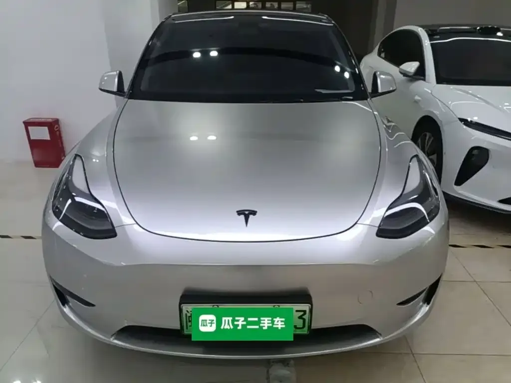 Tesla Model Y — фото 5