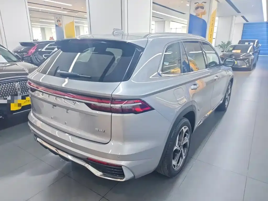 Geely Xingyue L — фото 9