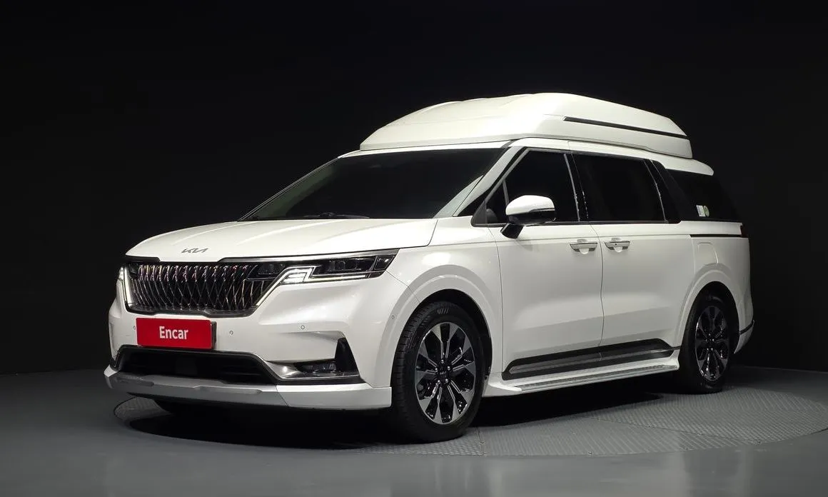 Kia Carnival — фото 1