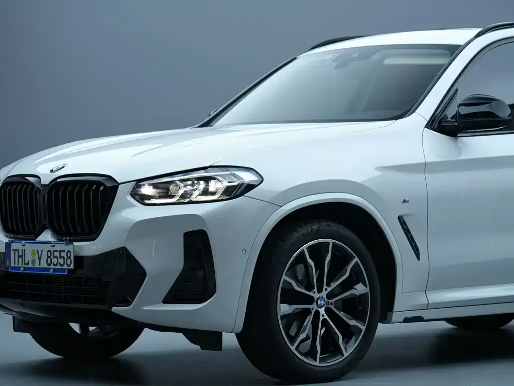 BMW X3 — фото 8