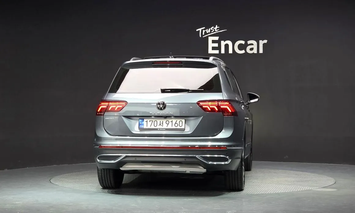 Volkswagen Tiguan — фото 8