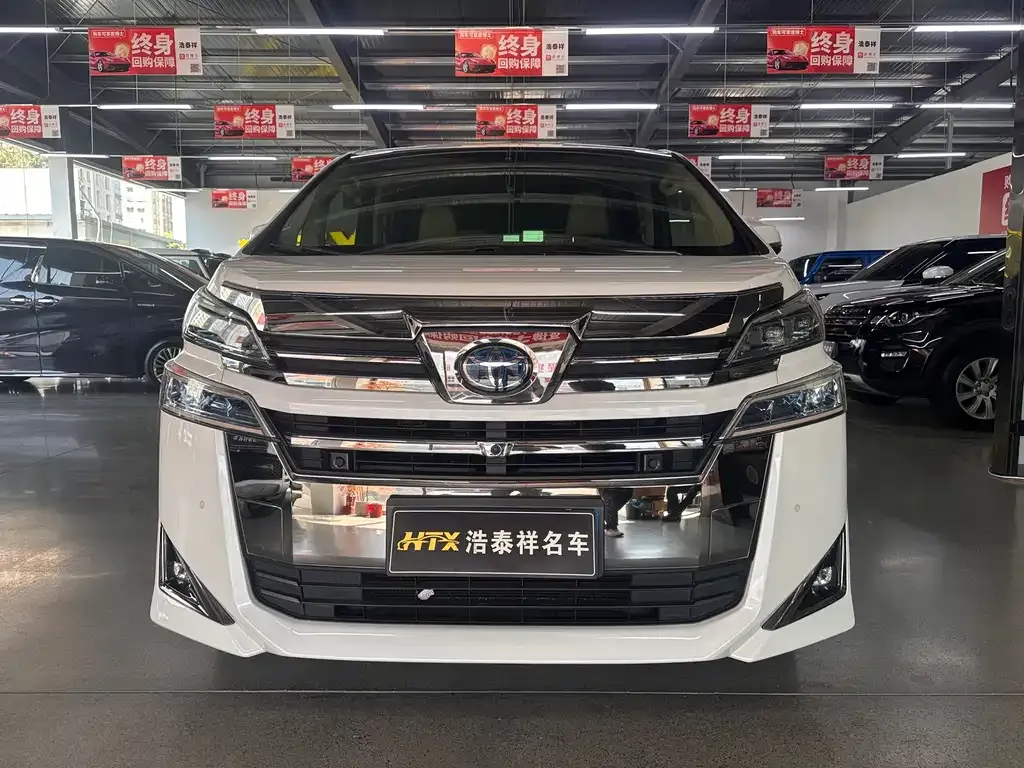 Toyota Vellfire — фото 9