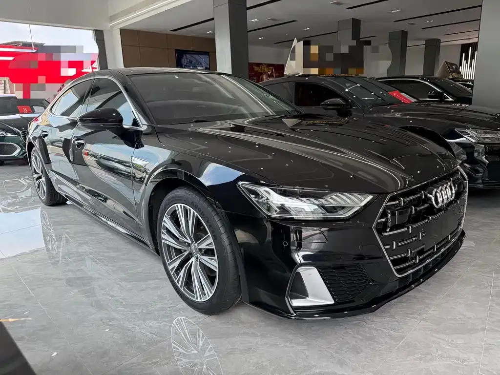 Audi A7L — фото 5