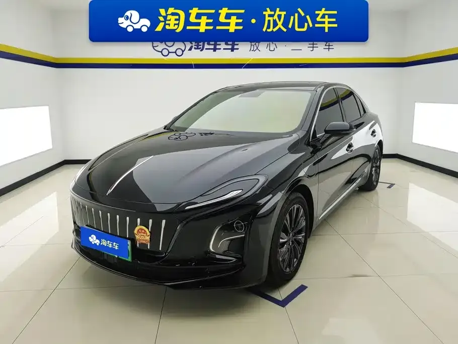 Hongqi E-QM5 — фото 1
