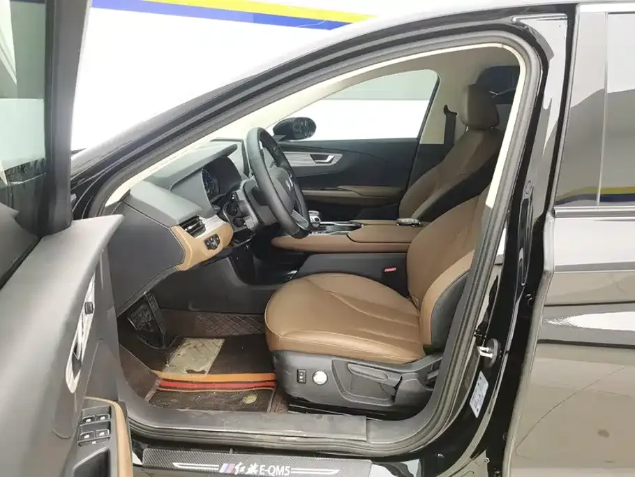 Hongqi E-QM5 — фото 10