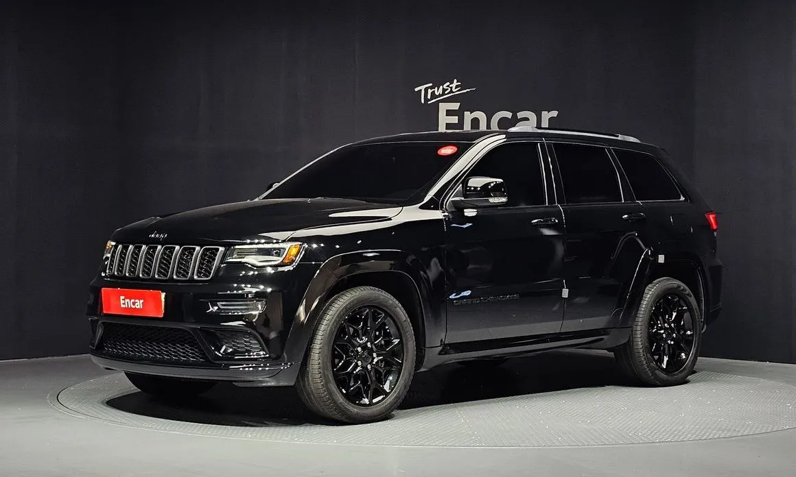 Jeep Cherokee — фото 1