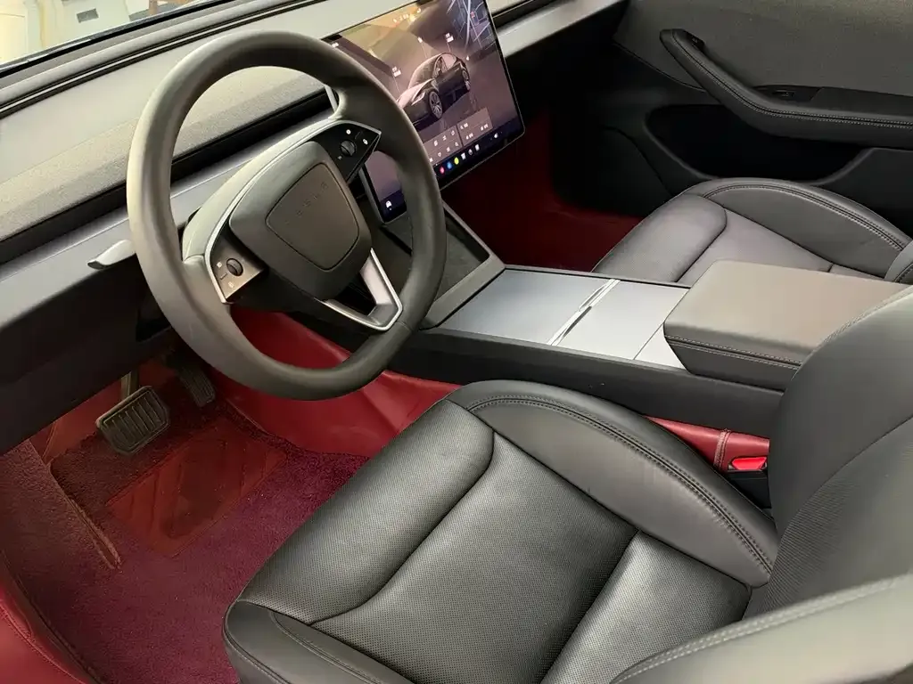 Tesla Model 3 — фото 6