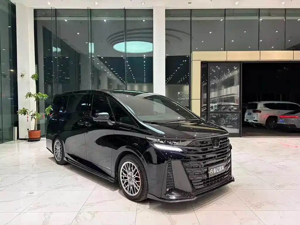 Toyota Vellfire — фото 5
