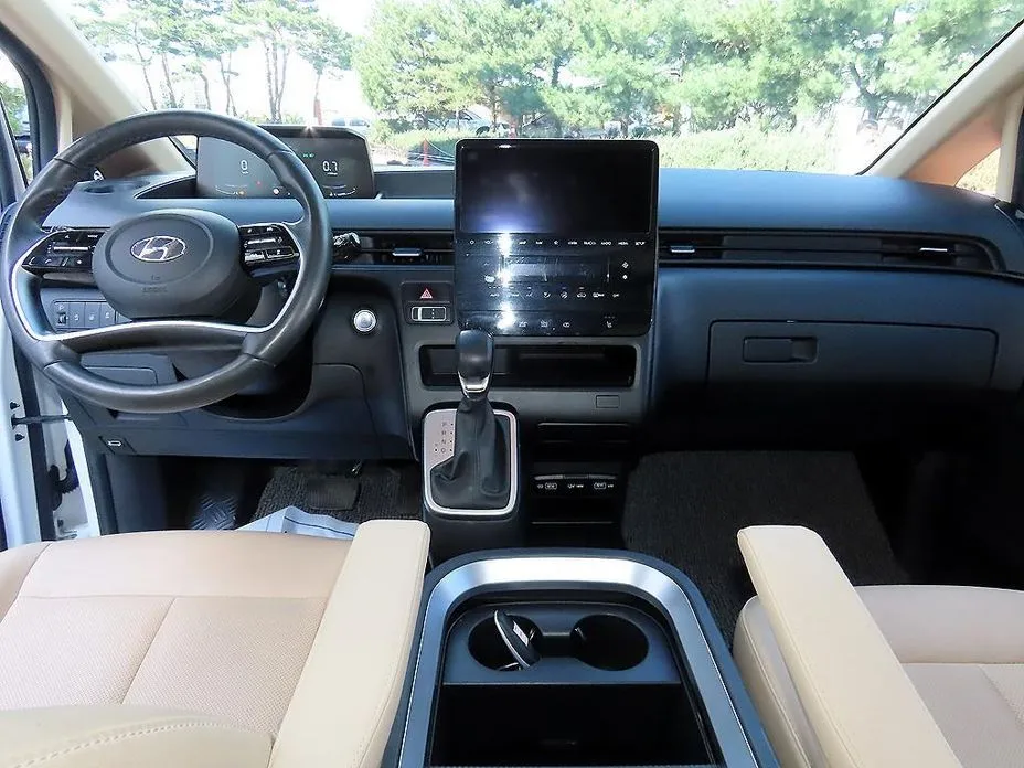 Hyundai Staria — фото 6