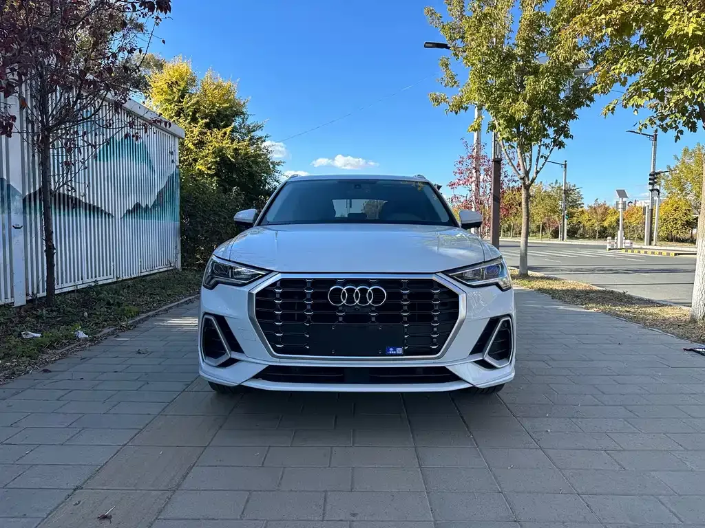Audi Q3 — фото 9