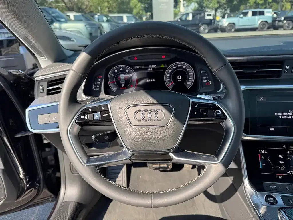 Audi A7L — фото 7