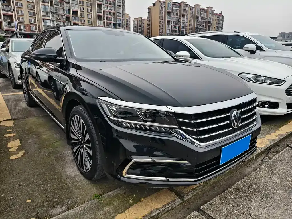 Volkswagen Passat — фото 4