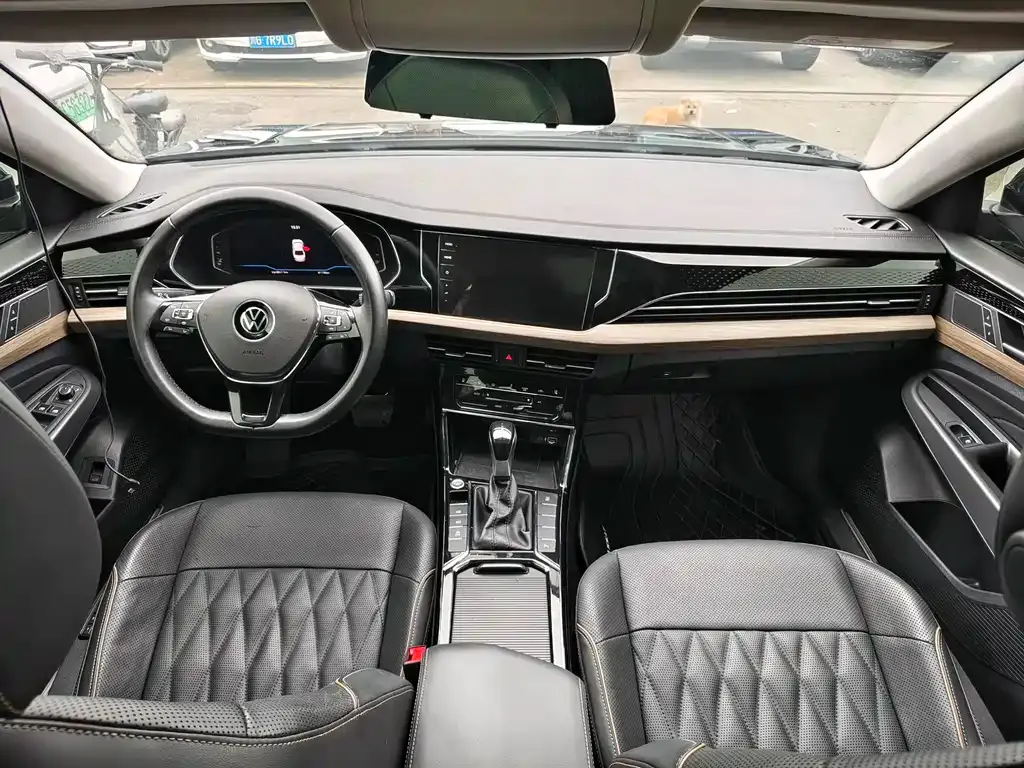 Volkswagen Passat — фото 8
