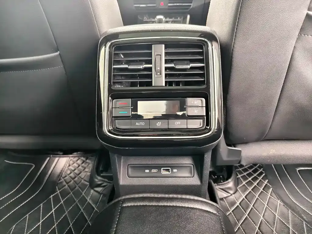 Volkswagen Passat — фото 3