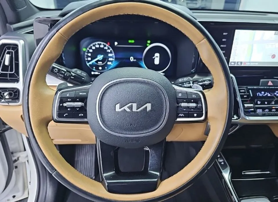 Kia Sorento — фото 6