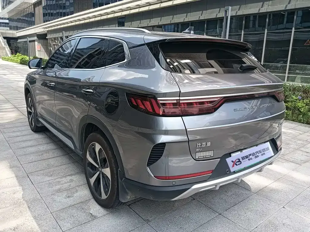 BYD PLUS New Energy — фото 10