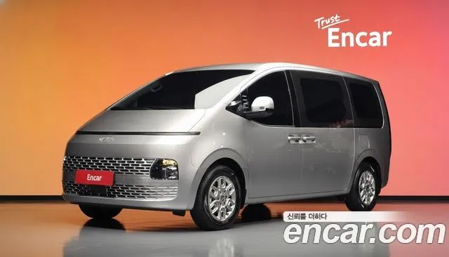 Hyundai Staria — фото 1