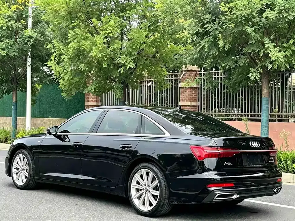 Audi A6L — фото 4