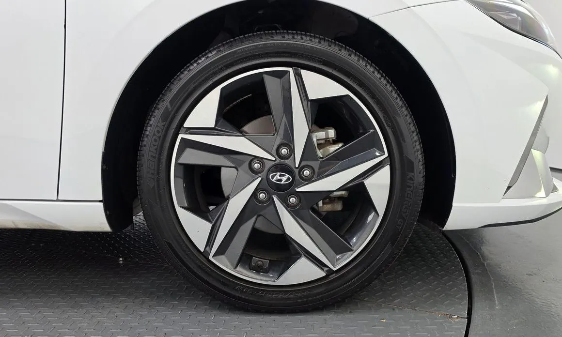 Hyundai AVANTE — фото 6