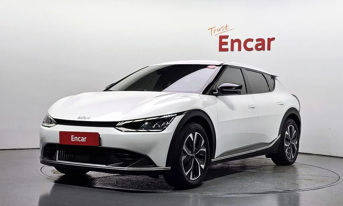 Kia EV6 — фото 1