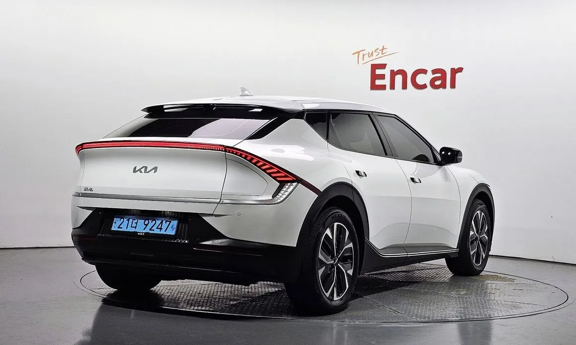 Kia EV6 — фото 10