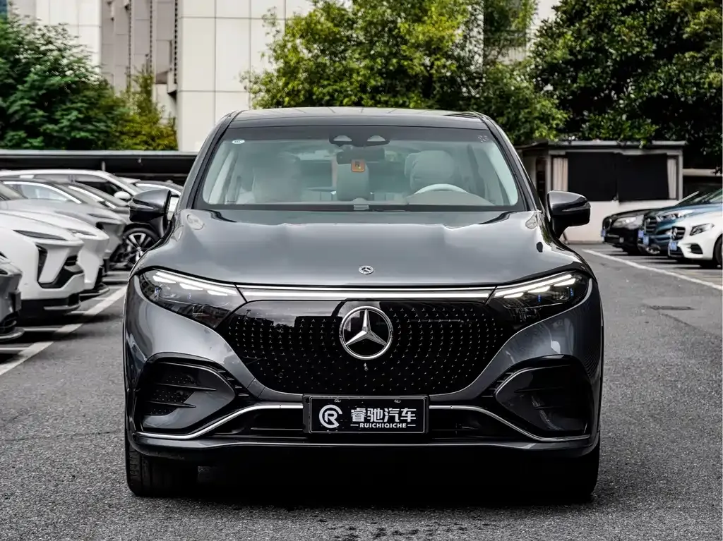 Mercedes-Benz EQS SUV — фото 5