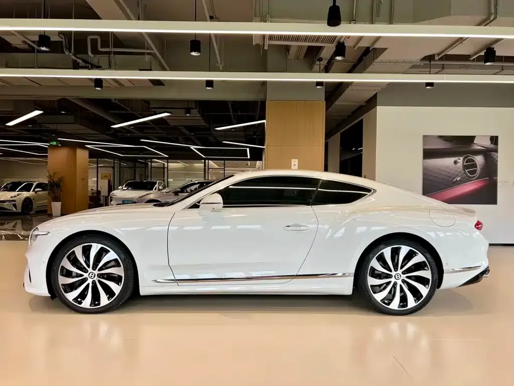 Bentley Continental PHEV — фото 6