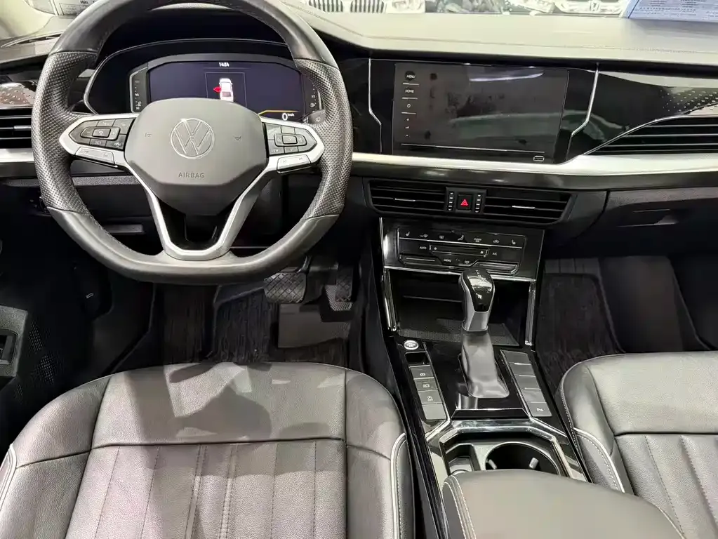 Volkswagen Passat — фото 4