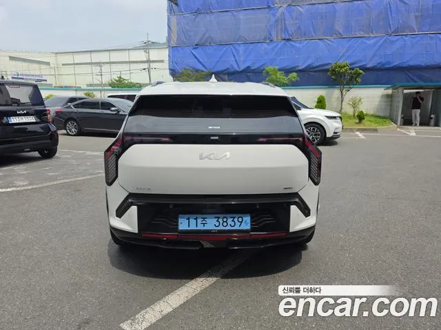 Kia EV3 — фото 3
