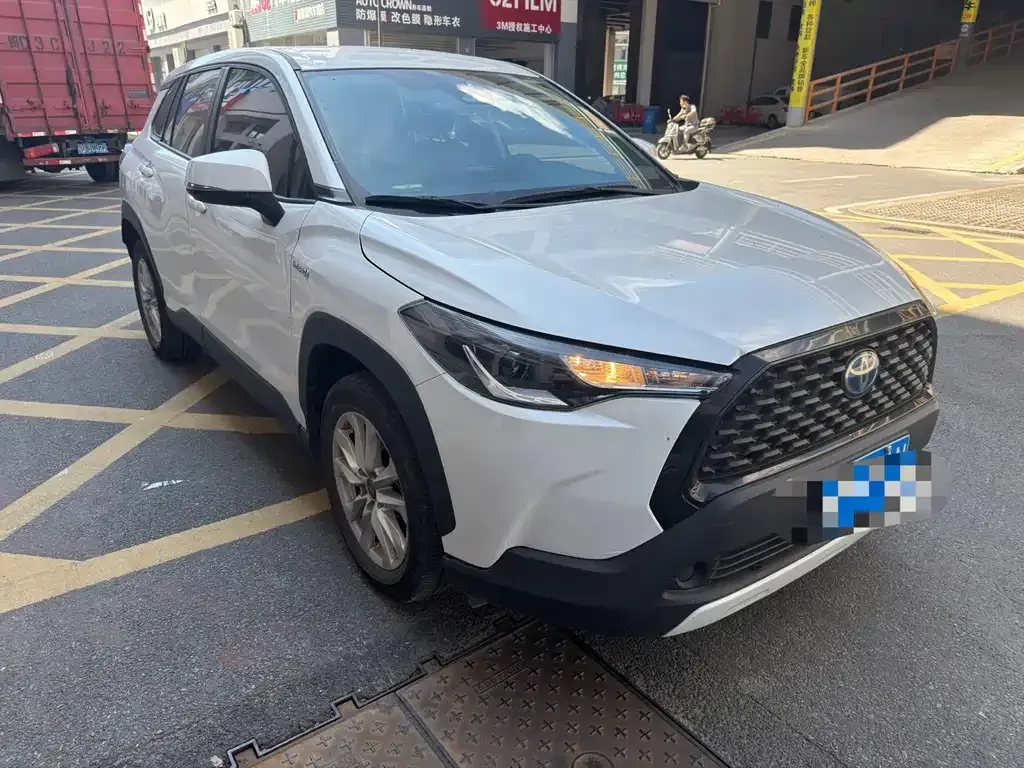 Toyota Corolla Cross — фото 4