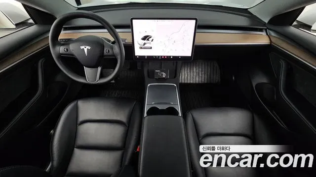 Tesla Model 3 — фото 4
