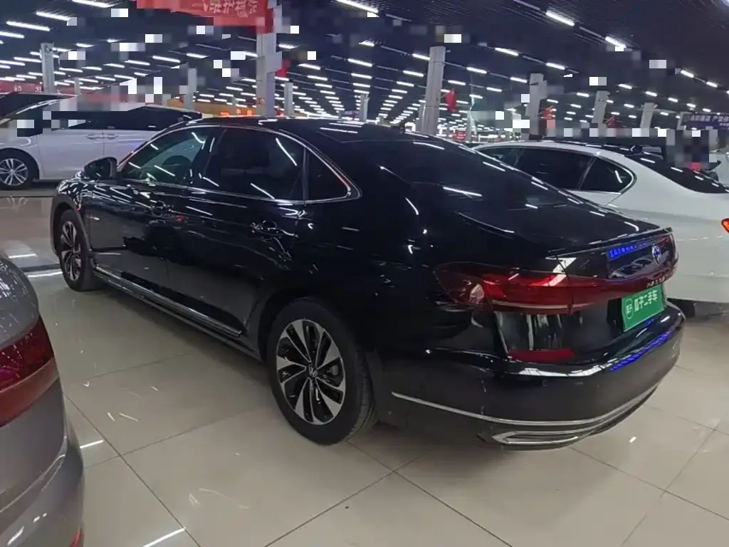 Volkswagen Passat — фото 5