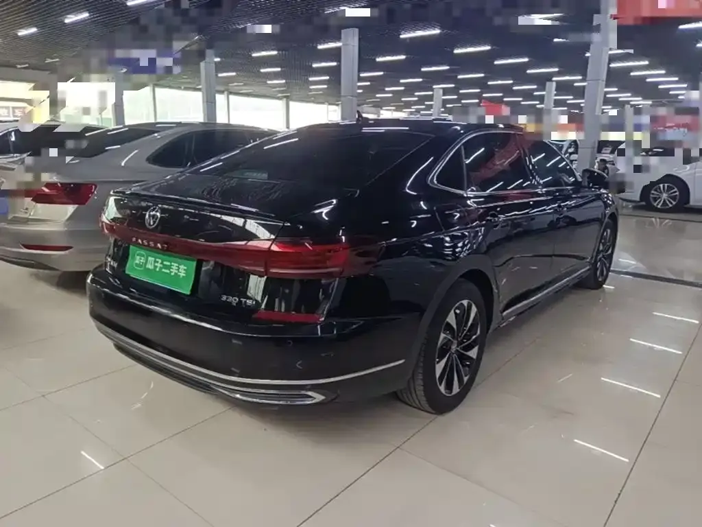 Volkswagen Passat — фото 8