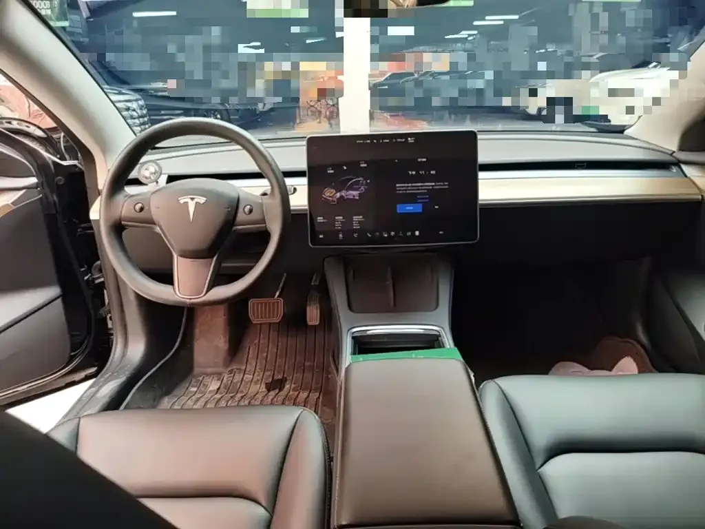 Tesla Model 3 — фото 6