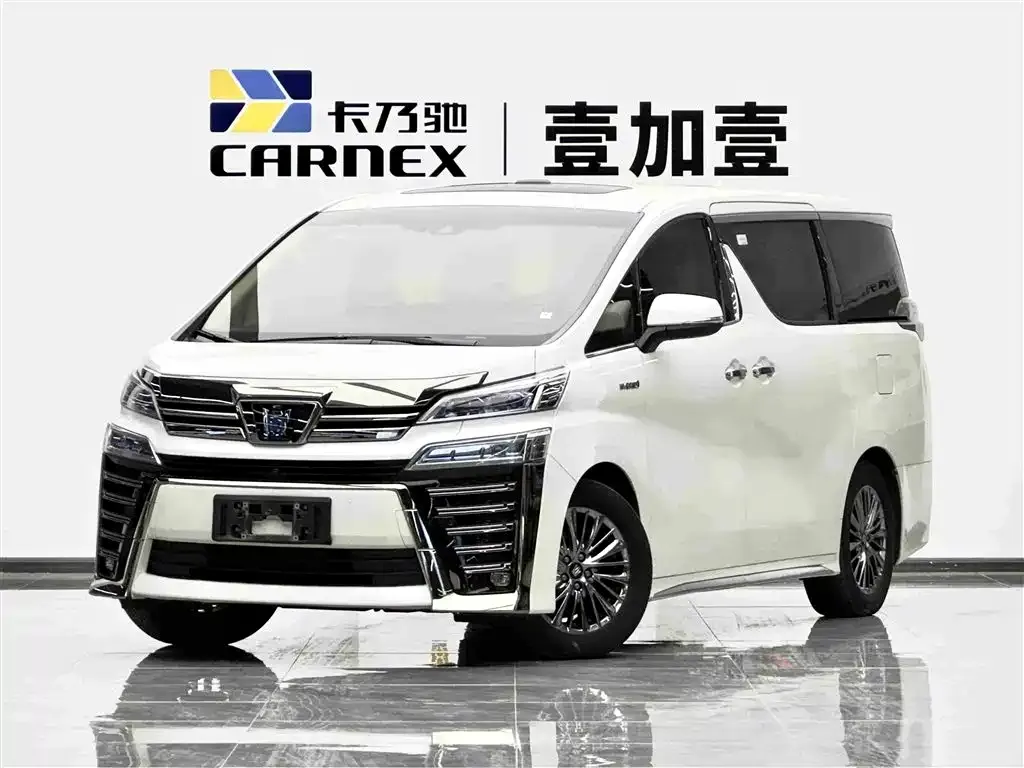Toyota Vellfire — фото 1