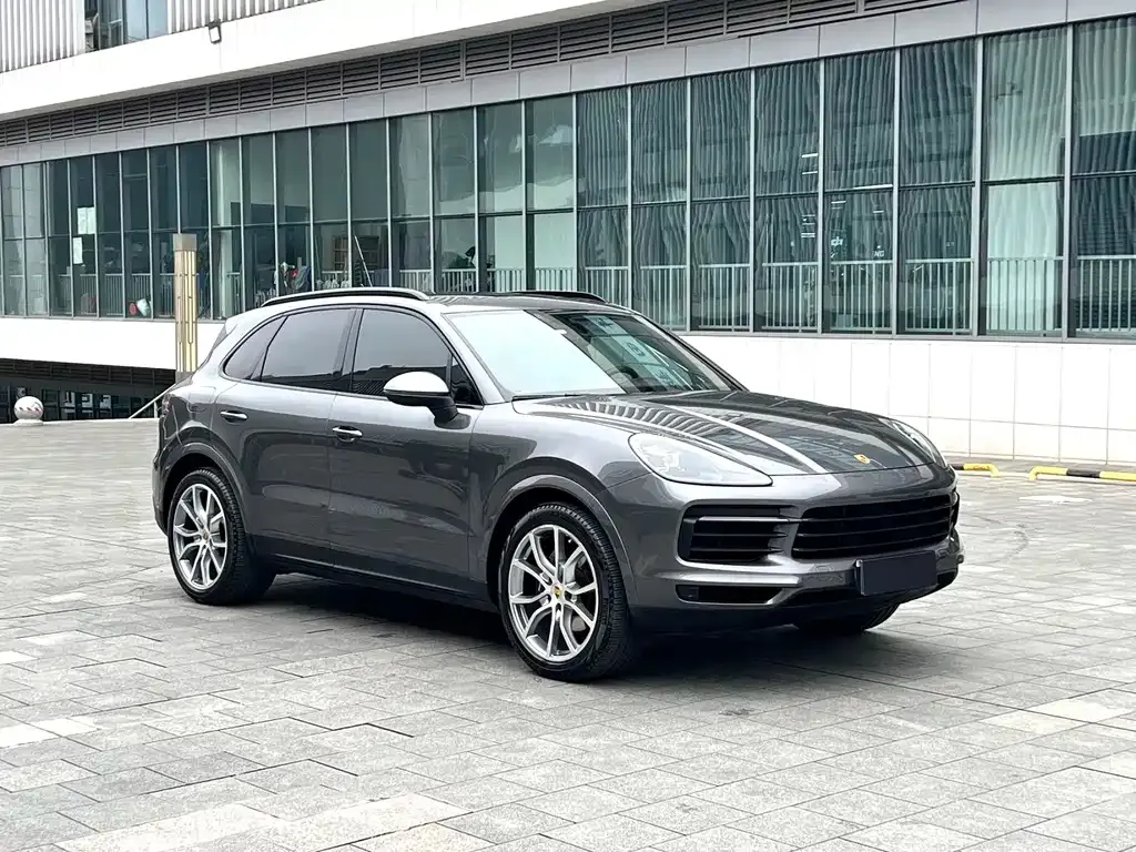 Porsche Cayenne — фото 10