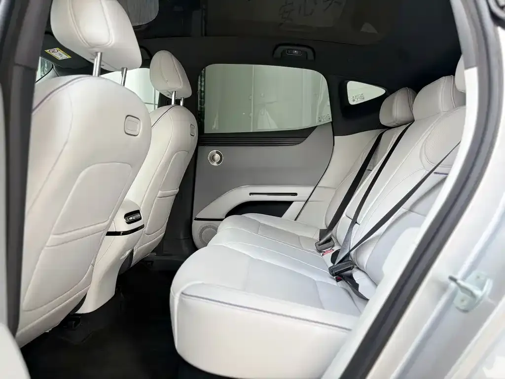 XPeng MONA L03 — фото 7