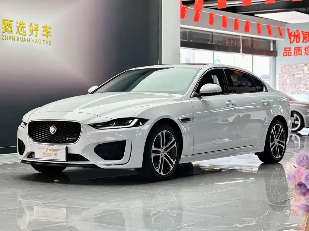Jaguar XEL — фото 1