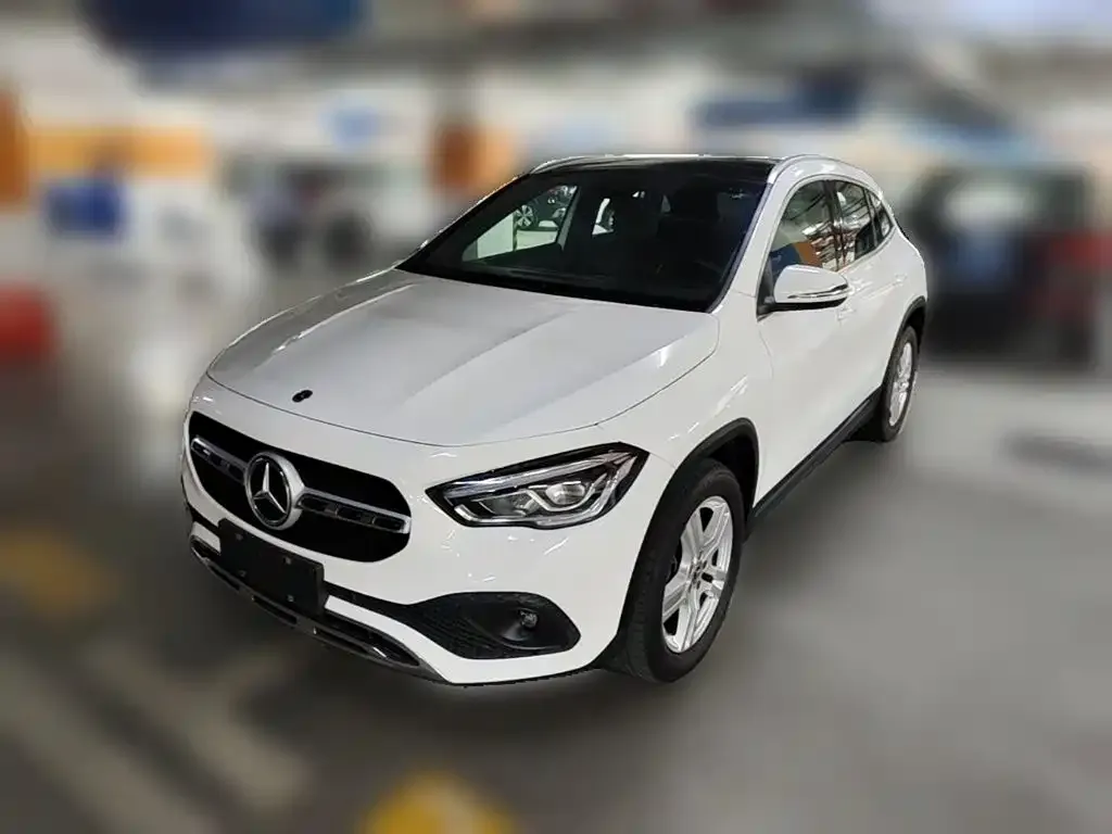 Mercedes-Benz GLA — фото 1