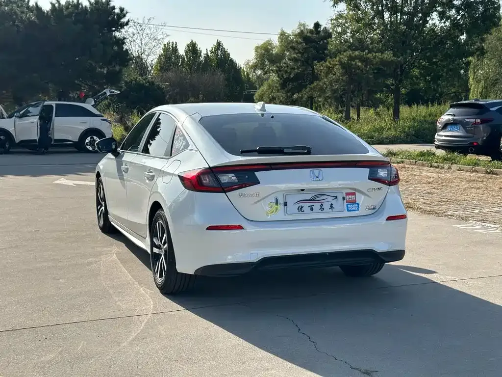 Honda Civic — фото 9