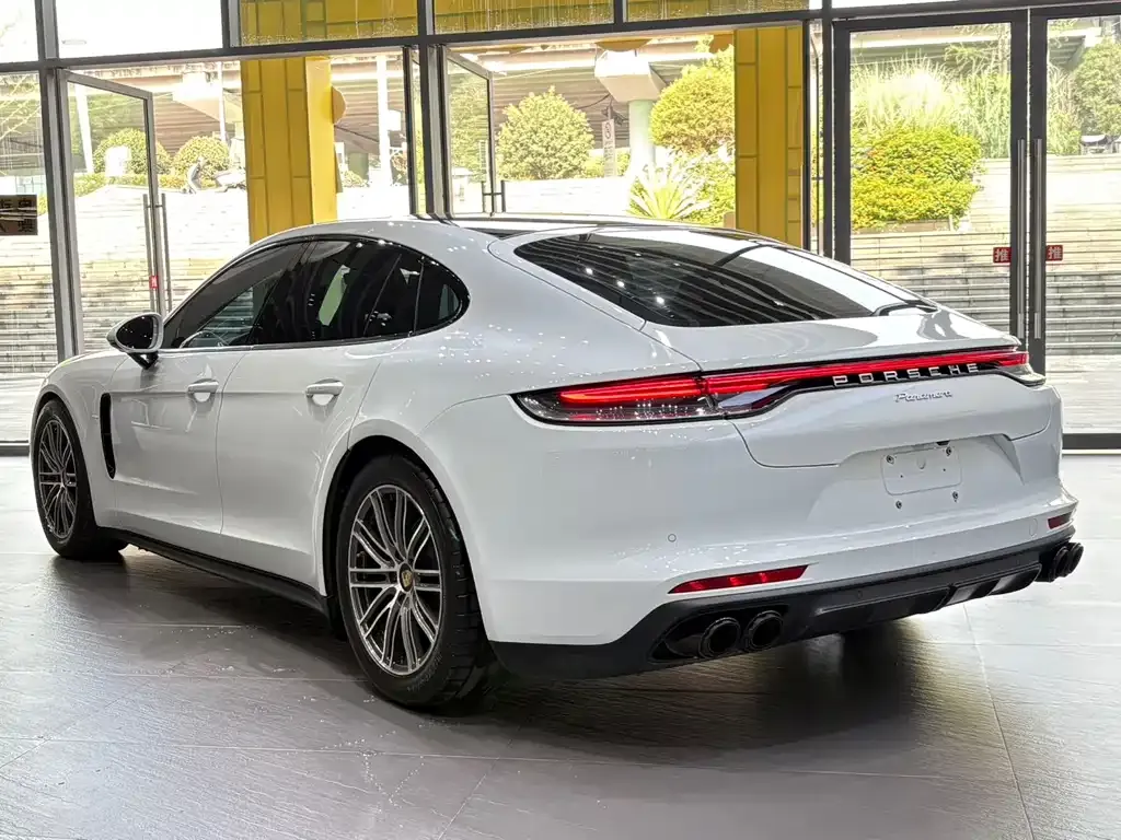 Porsche Panamera — фото 6