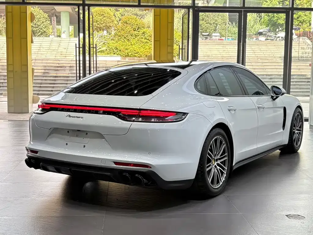 Porsche Panamera — фото 5