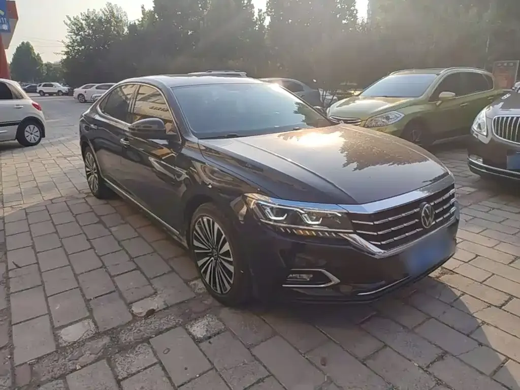Volkswagen Passat — фото 7